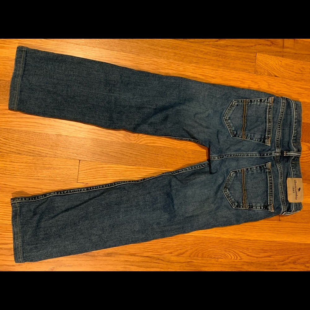 Boys Abercrombie Jeans size 9/10- like new - Picture 3 of 4